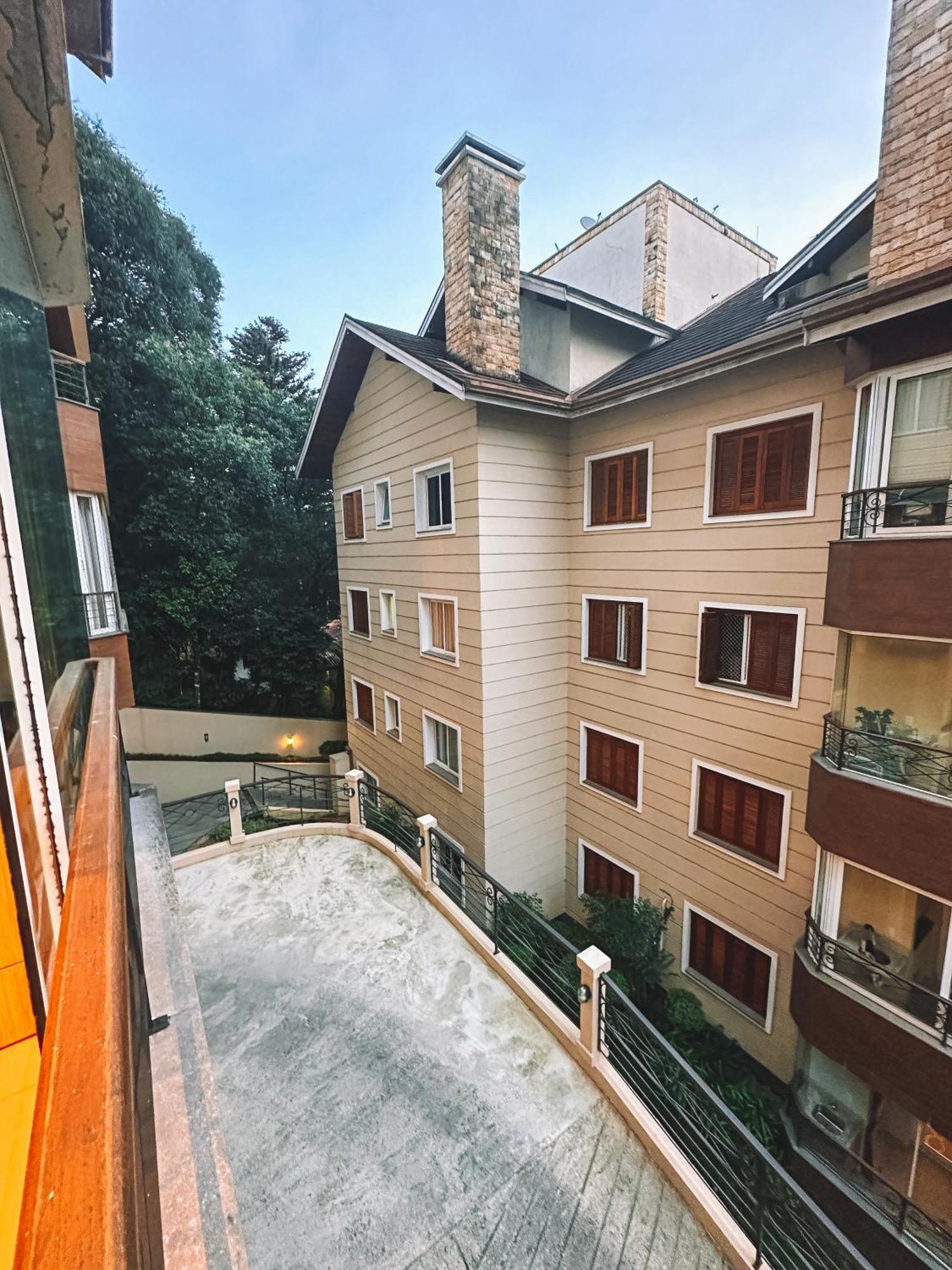 Apto A 3 Minutos Da Rua Coberta De Gramado Exterior foto